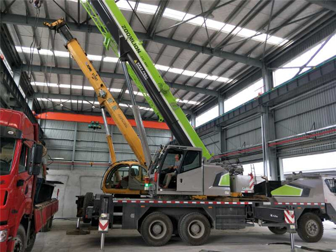 双湖县高空车出租需要注意哪些安全事项？